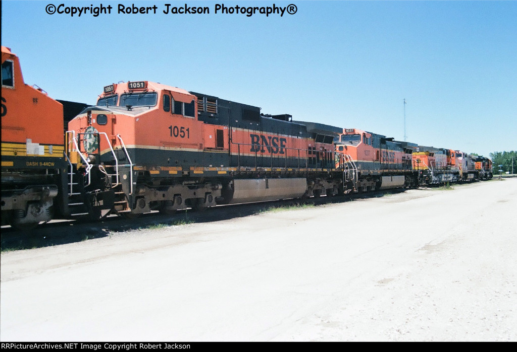 BNSF 1051